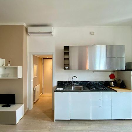 Piazzale Susa Bright Flat Con Veranda Mediolan Zewnętrze zdjęcie
