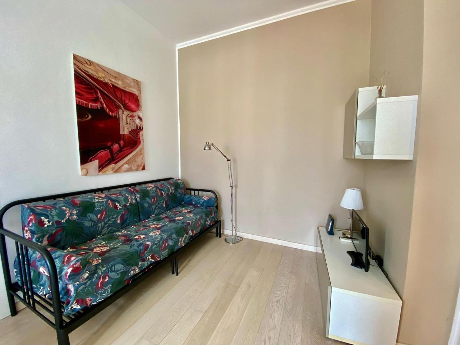 Piazzale Susa Bright Flat Con Veranda Mediolan Zewnętrze zdjęcie