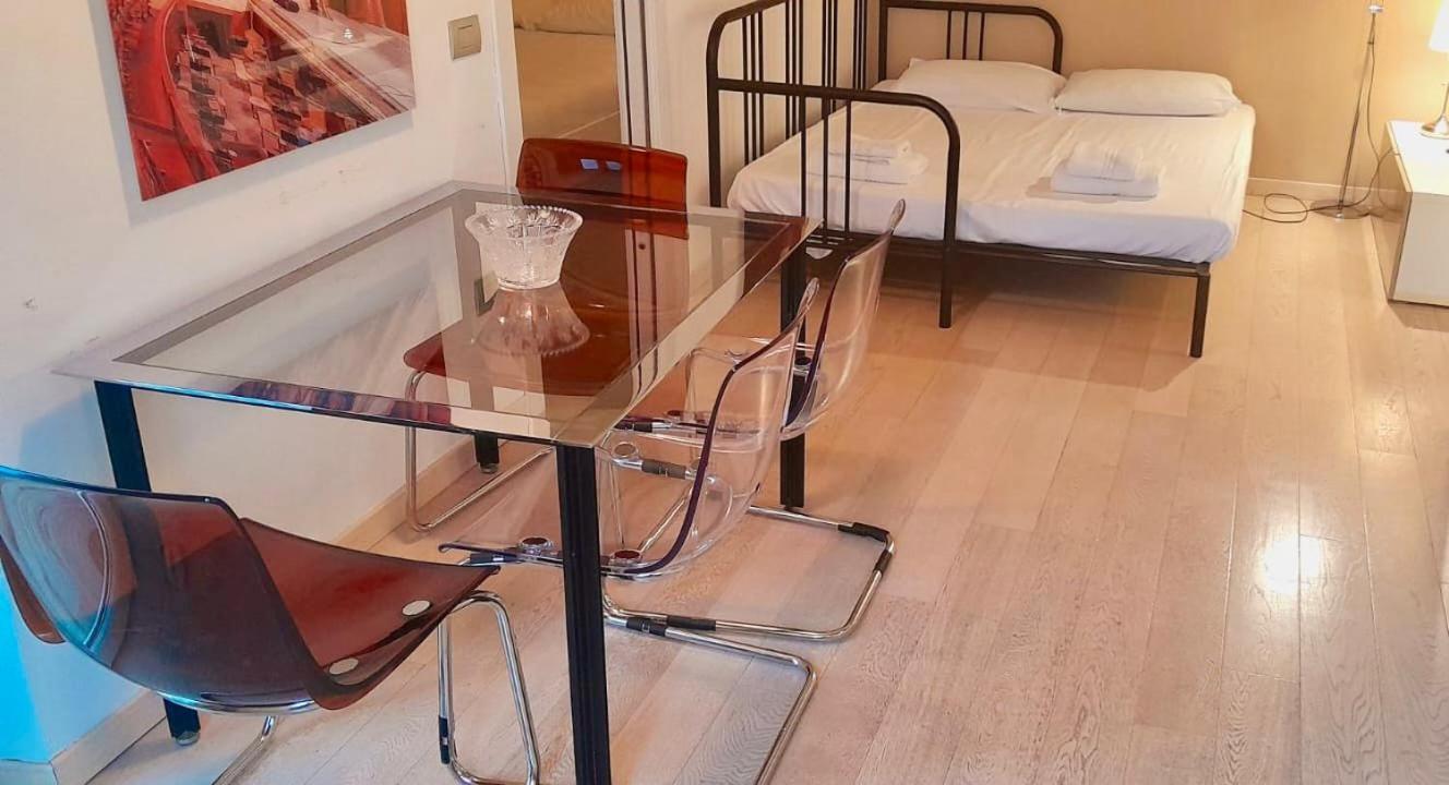 Piazzale Susa Bright Flat Con Veranda Mediolan Zewnętrze zdjęcie